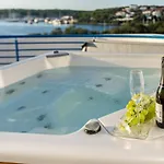 Villa Tina In Pula, Istrien Medulin