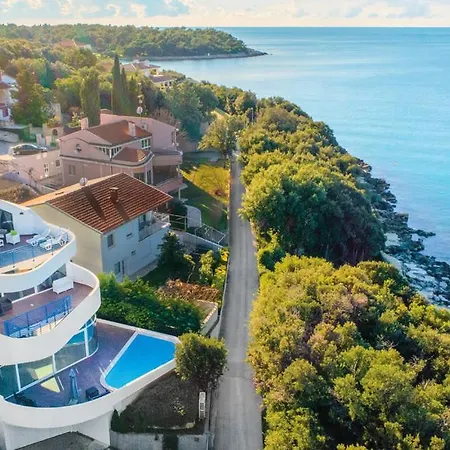 Tina In Pula, Istrien Medulin