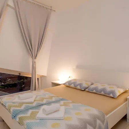 Villa Tina In Pula, Istrien Medulin