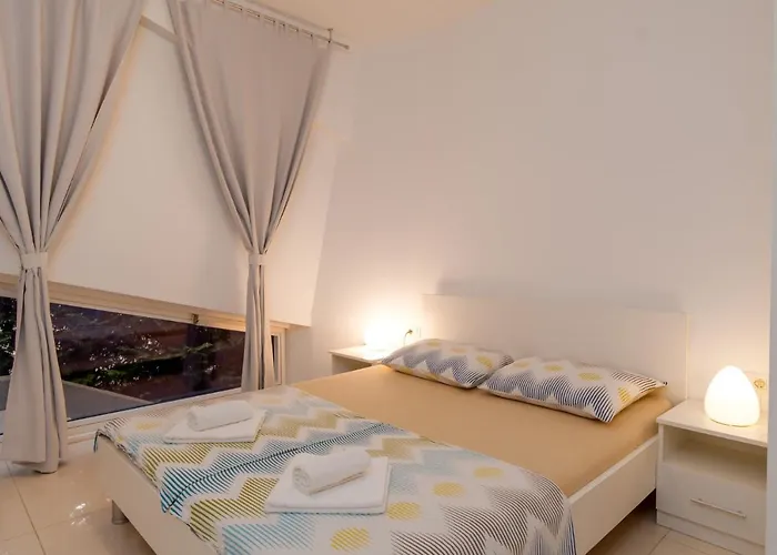 Villa Tina In Pula, Istrien Medulin